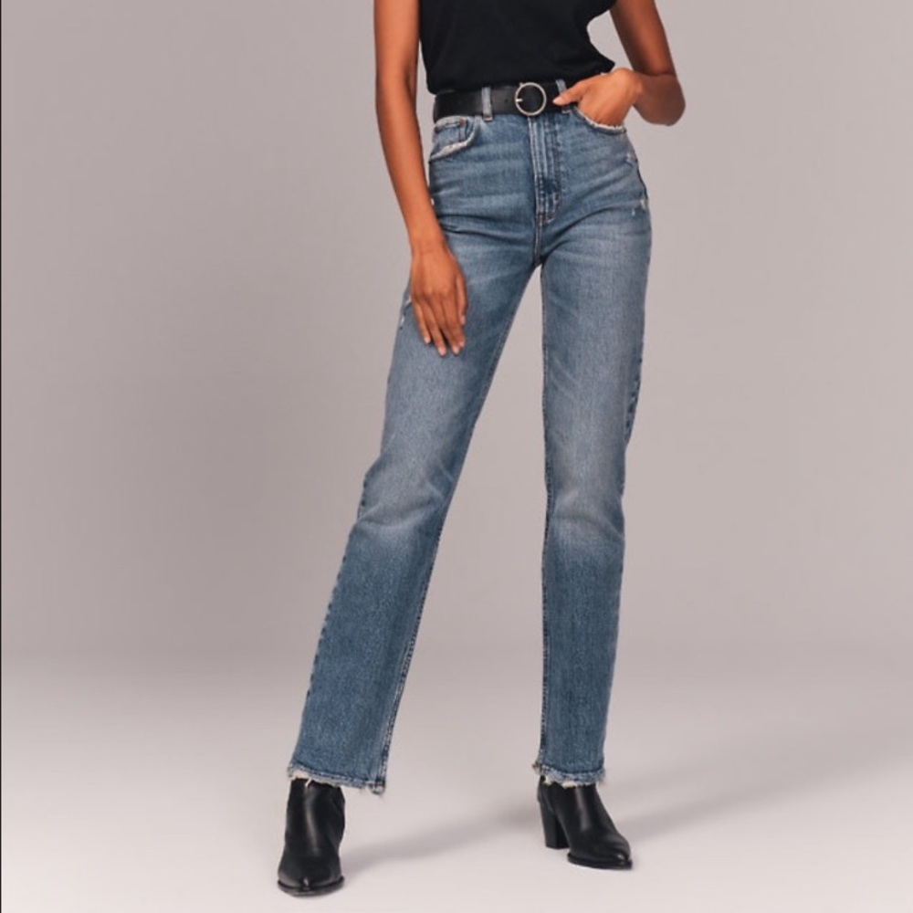 Abercrombie 90s Ultra High Rise Straight Leg Jeans
